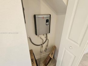 1148 SE 2nd St, Florida City FL 33034