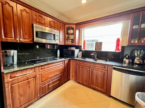 3105 SW 13th St, Fort Lauderdale FL 33312