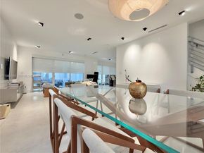 7475 NW 97th Ct, Doral FL 33178