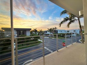 7475 NW 97th Ct, Doral FL 33178