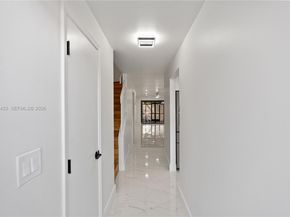 9740 NW 10th St 82, Pembroke Pines FL 33024