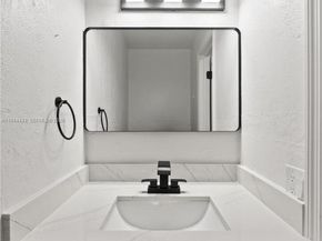 9740 NW 10th St 82, Pembroke Pines FL 33024