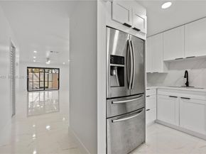 9740 NW 10th St 82, Pembroke Pines FL 33024