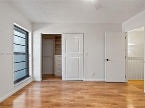 9740 NW 10th St 82, Pembroke Pines FL 33024