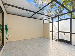 9740 NW 10th St 82, Pembroke Pines FL 33024