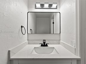 9740 NW 10th St 82, Pembroke Pines FL 33024