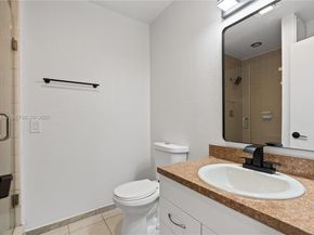 9740 NW 10th St 82, Pembroke Pines FL 33024