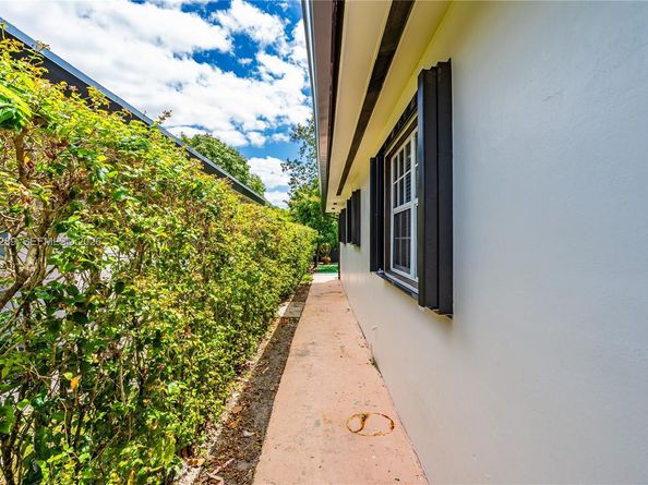 2309 SW 62nd Ave, Miami FL 33155