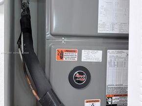 199 SW 12th Ave 415B, Miami FL 33130