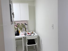 199 SW 12th Ave 415B, Miami FL 33130