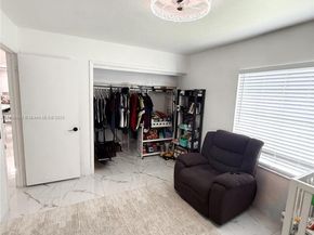 2160 NW 45th St, Miami FL 33142