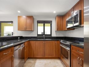 3204 Bird Ave 108, Coconut Grove FL 33133