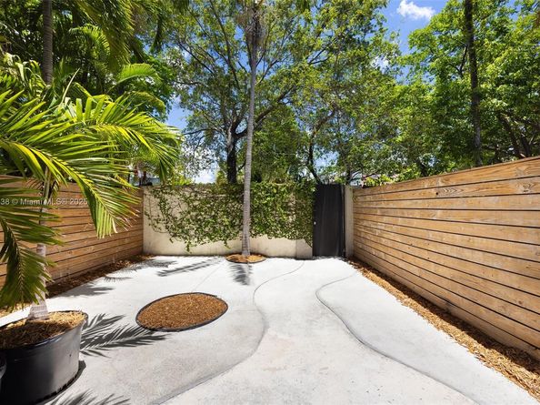 3204 Bird Ave 108, Coconut Grove FL 33133