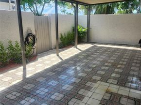 601 SW 94th Ct, Miami FL 33174