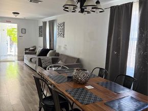 1463 NW 70th St, Miami FL 33147