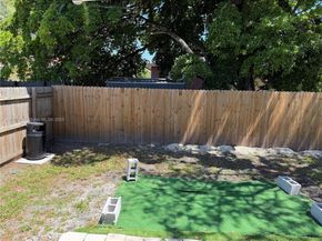 1463 NW 70th St, Miami FL 33147