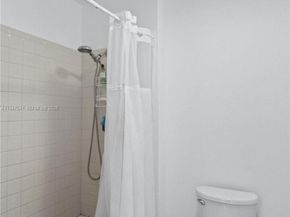 7650 NW 29th st, Margate FL 33063