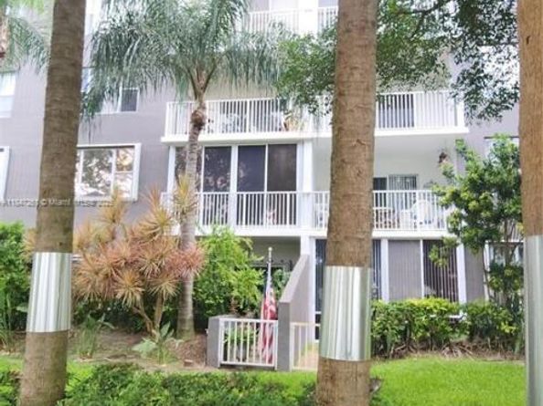 3850 Washington St 314, Hollywood FL 33021