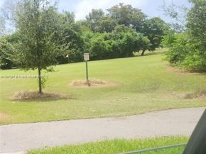 3850 Washington St 314, Hollywood FL 33021