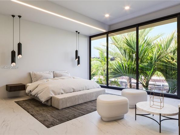 262 189th Ter, Sunny Isles Beach FL 33160