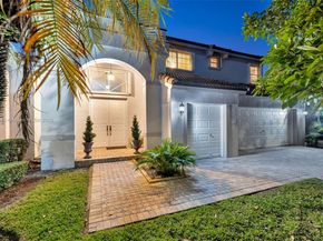 4123 W Lake Estates Dr, Davie FL 33328