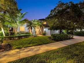 4123 W Lake Estates Dr, Davie FL 33328