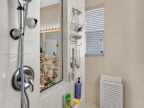 4123 W Lake Estates Dr, Davie FL 33328