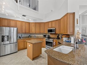 4123 W Lake Estates Dr, Davie FL 33328