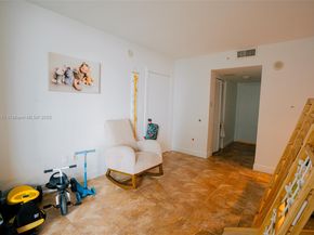1800 N Bayshore Dr 1412, Miami FL 33132