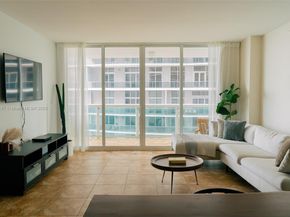 1800 N Bayshore Dr 1412, Miami FL 33132