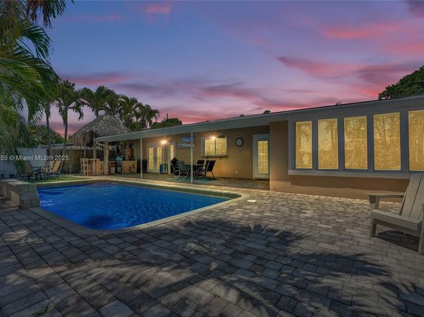 948 SE 10th Ct, Pompano Beach FL 33060