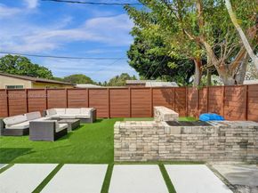 2461 SW 16th Ct, Fort Lauderdale FL 33312