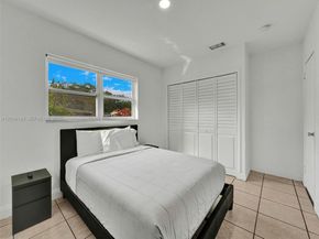 2461 SW 16th Ct, Fort Lauderdale FL 33312