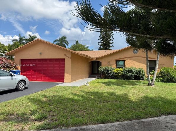 9321 NW 43rd Mnr, Sunrise FL 33351