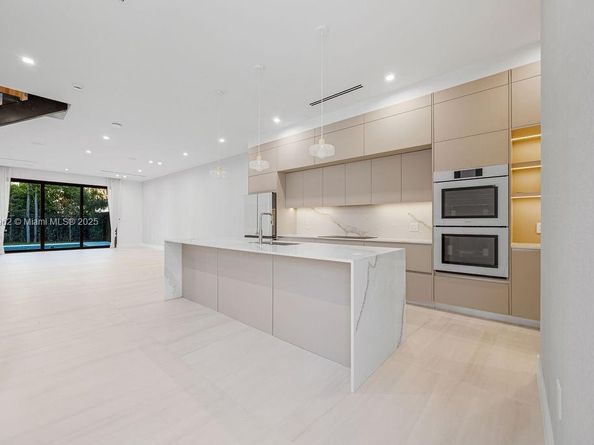 1222 NE 13th ave, Fort Lauderdale FL 33304