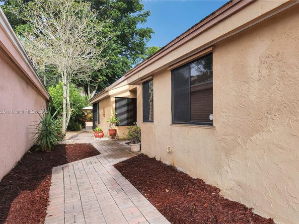 1951 NW 35th Ter, Coconut Creek FL 33066
