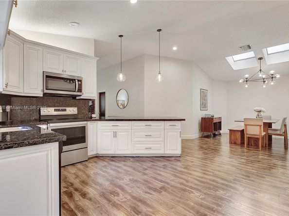 1951 NW 35th Ter, Coconut Creek FL 33066
