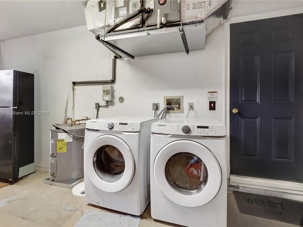 1951 NW 35th Ter, Coconut Creek FL 33066