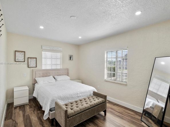 7231 SW 6th St, Miami FL 33144