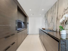 1 Collins Ave 605, Miami Beach FL 33139