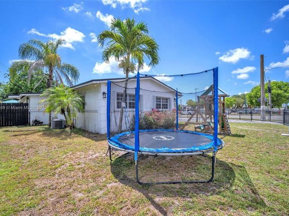 17501 NW 12th Ave, Miami Gardens FL 33169