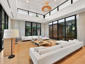 2300 Sunset Dr, Miami Beach FL 33140