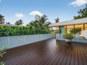 2300 Sunset Dr, Miami Beach FL 33140