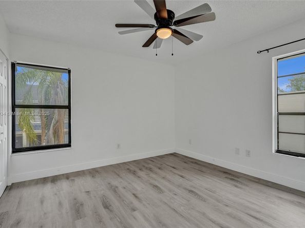 2306 NW 52nd Ave 2306, Lauderhill FL 33313