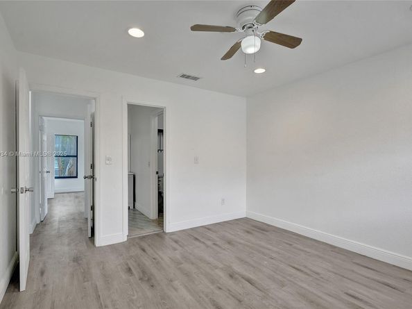 2306 NW 52nd Ave 2306, Lauderhill FL 33313