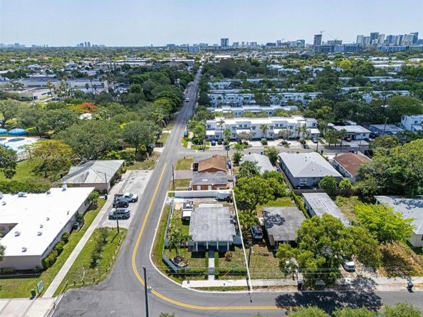 844 NW 15th Ave, Fort Lauderdale FL 33311