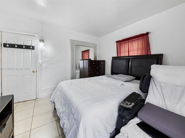 844 NW 15th Ave, Fort Lauderdale FL 33311
