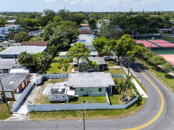 844 NW 15th Ave, Fort Lauderdale FL 33311