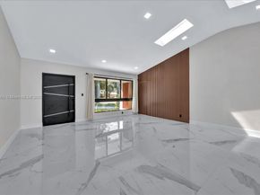 5890 SW 13th St, Plantation FL 33317