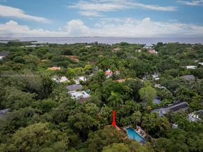 3570 Avocado Ave, Miami FL 33133